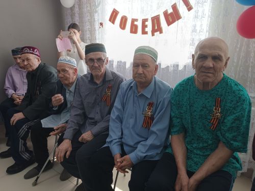 В преддверии Победы с песнями, подарками и добротой лицеисты КФУ посетили Кайбицкий дом-интернат