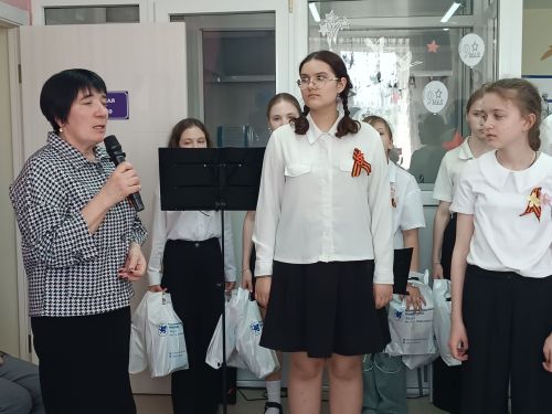 В преддверии Победы с песнями, подарками и добротой лицеисты КФУ посетили Кайбицкий дом-интернат