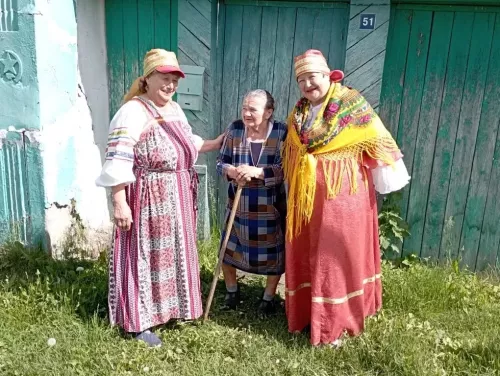 В Кулангинском сельском поселении прошел красивый праздник «Духов день или Проводы Берёзки»
