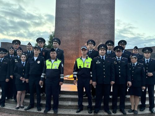По случаю Дня памяти и скорби 21 июня у мемориального комплекса в селе Большие Кайбицы зажглись свечи в память о павших героях