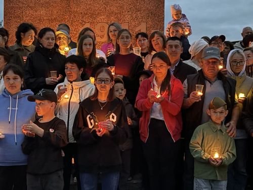 По случаю Дня памяти и скорби 21 июня у мемориального комплекса в селе Большие Кайбицы зажглись свечи в память о павших героях