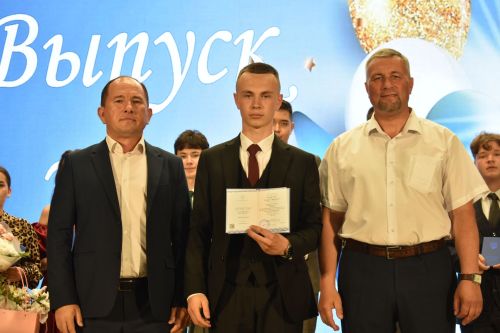 В Кайбицком районе состоялся единый выпускной