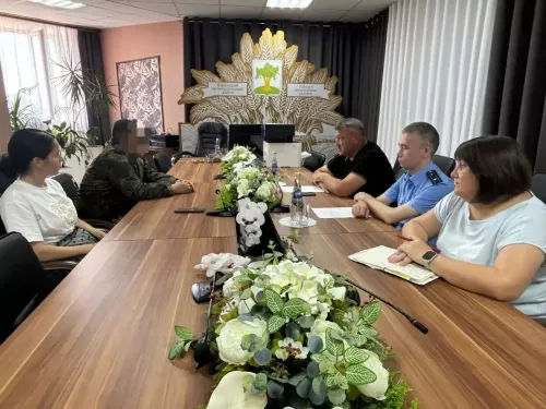 В Кайбицах состоялся совместный прием граждан с участием заместителя прокурора района и главы района для участников СВО и членов их семей