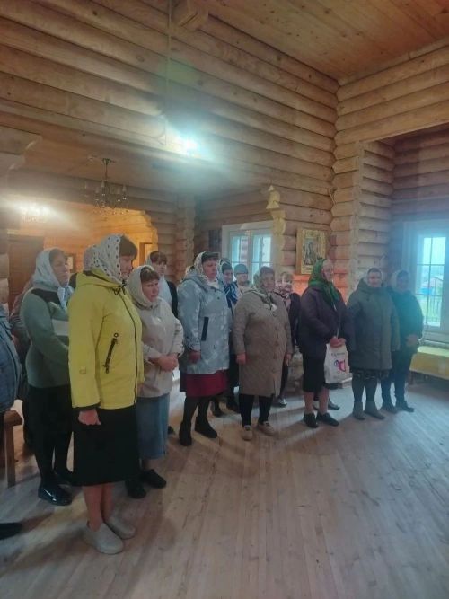 В храме Сергия Радонежского почтили память погибших и поддержали семьи участников СВО