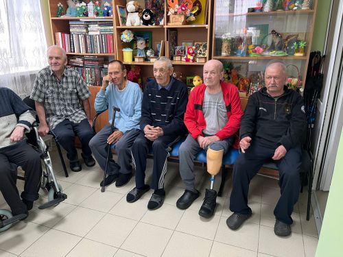 Специалист Кайбицкого дома-интерната для престарелых и инвалидов провела важную беседу с проживающими о правилах внутреннего распорядка