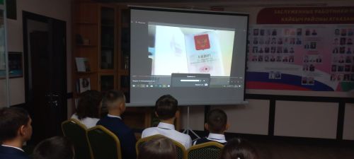 В преддверии Дня Государственного флага РФ в музее Кайбицкого края