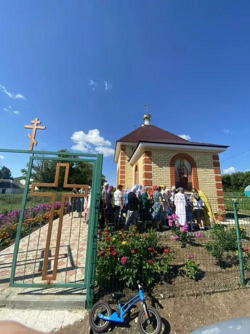 Под сводами храма святого Илии в Ульянкове вновь звучала молитва