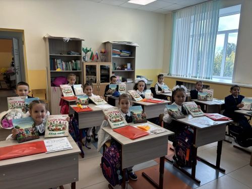 Кошман мәктәбендә кыңгырау чыңы яңа уку елына юл ачты