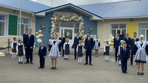 Кошман мәктәбендә кыңгырау чыңы яңа уку елына юл ачты