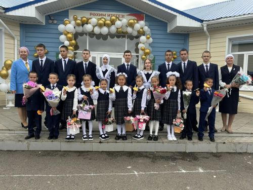 Кошман мәктәбендә кыңгырау чыңы яңа уку елына юл ачты