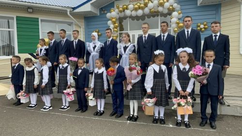 Кошман мәктәбендә кыңгырау чыңы яңа уку елына юл ачты