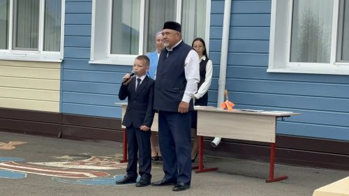 Кошман мәктәбендә кыңгырау чыңы яңа уку елына юл ачты