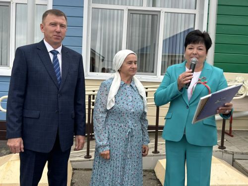 Кошман мәктәбендә кыңгырау чыңы яңа уку елына юл ачты