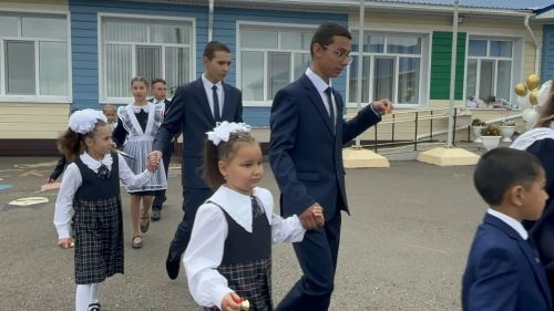 Кошман мәктәбендә кыңгырау чыңы яңа уку елына юл ачты