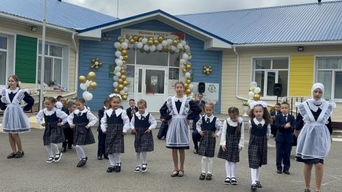 Кошман мәктәбендә кыңгырау чыңы яңа уку елына юл ачты