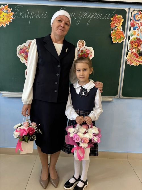 Кошман мәктәбендә кыңгырау чыңы яңа уку елына юл ачты