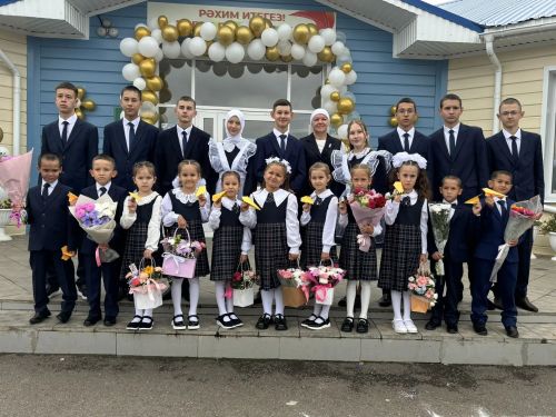 Кошман мәктәбендә кыңгырау чыңы яңа уку елына юл ачты