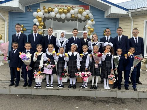 Кошман мәктәбендә кыңгырау чыңы яңа уку елына юл ачты