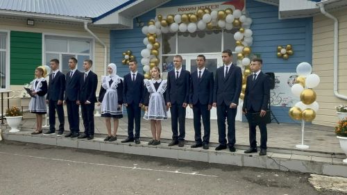 Кошман мәктәбендә кыңгырау чыңы яңа уку елына юл ачты