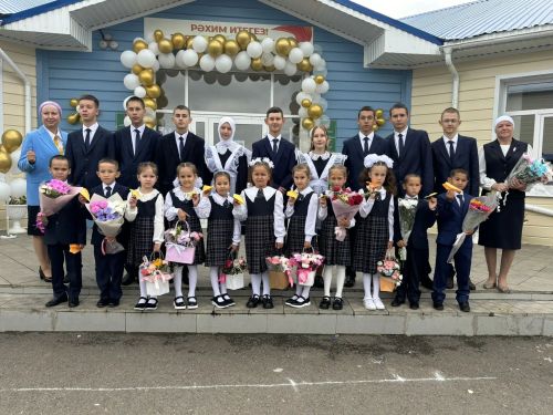 Кошман мәктәбендә кыңгырау чыңы яңа уку елына юл ачты
