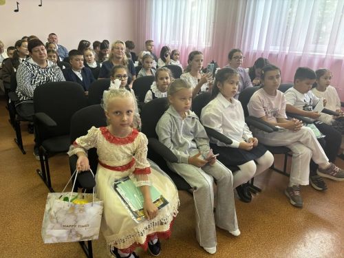 Путь к красоте начинается здесь: в Кайбицкой детской школе искусств прозвенел первый звонок