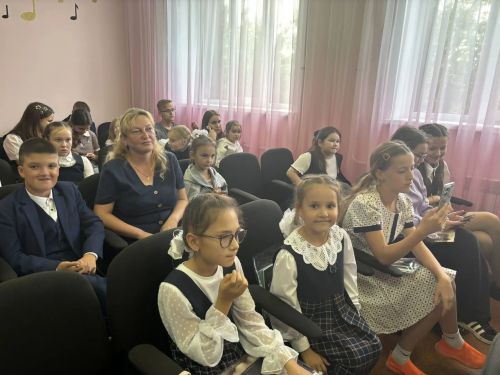 Путь к красоте начинается здесь: в Кайбицкой детской школе искусств прозвенел первый звонок