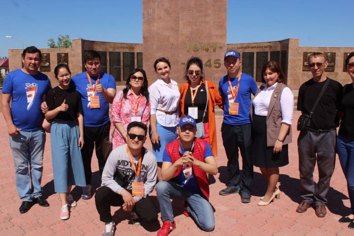 В Кайбицы приехали молодые артисты из Казахстана