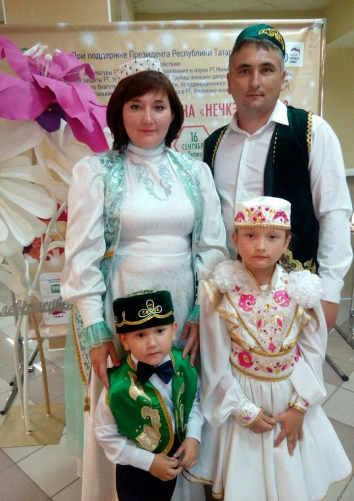 Семья Мингалиевых из Бурундуков — участник конкурса «Нечкэбил» в Тетюшах