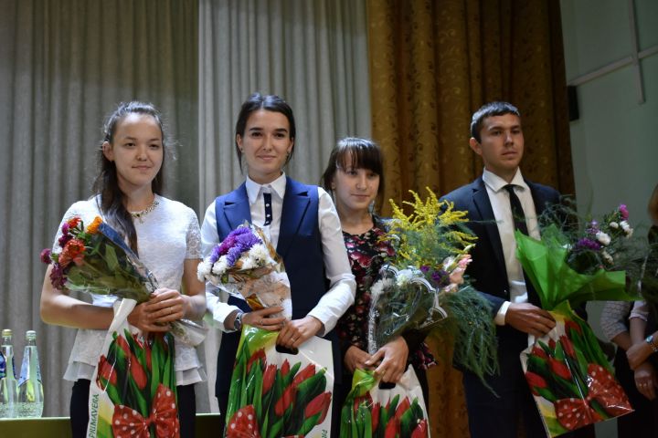 Ряды педагогов Кайбицкого района пополнились молодыми кадрами