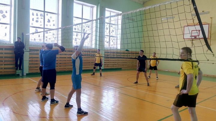 Рождественский турнир по волейболу собрал сельскую молодежь в Чутееве
