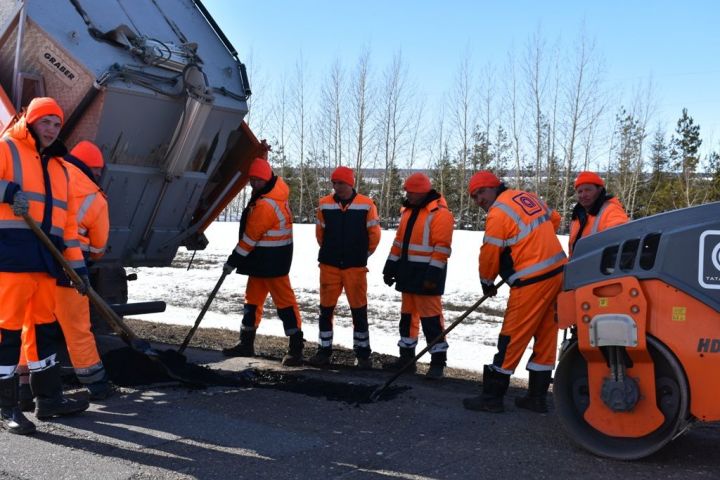 В Кайбицком районе ведется ремонт дорог