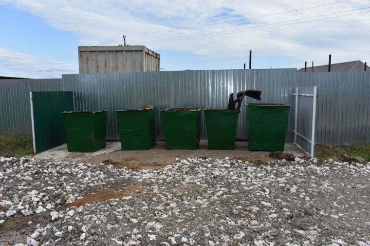 В Кайбицах по просьбе жителей восстановлена контейнерная площадка