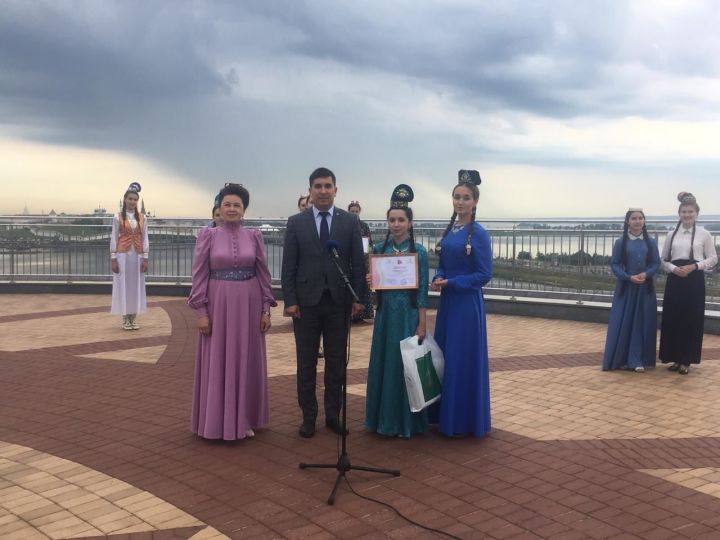 Айзиля Абдрахманова из Бурундуков удостоилась гран-при во всероссийском конкурсе
