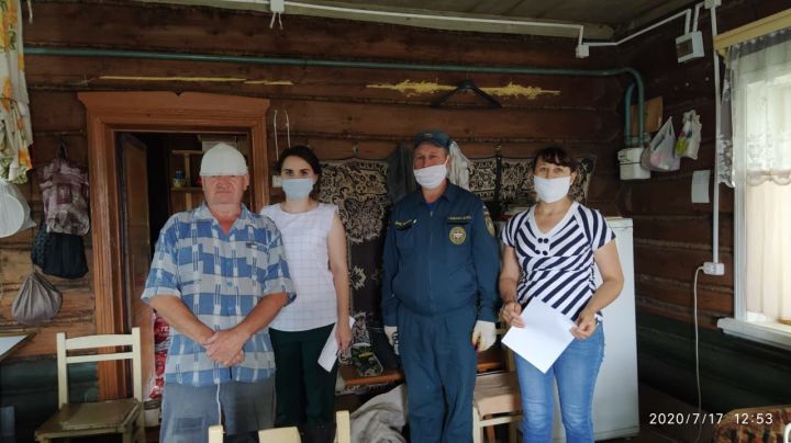 В Кайбицком районе 13 семьям установили пожарные извещатели