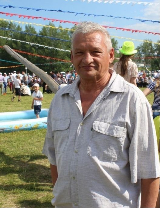 Рашит Ярхамов, земляк проживающий в Зеленодольске поздравляет с Днем пожилых