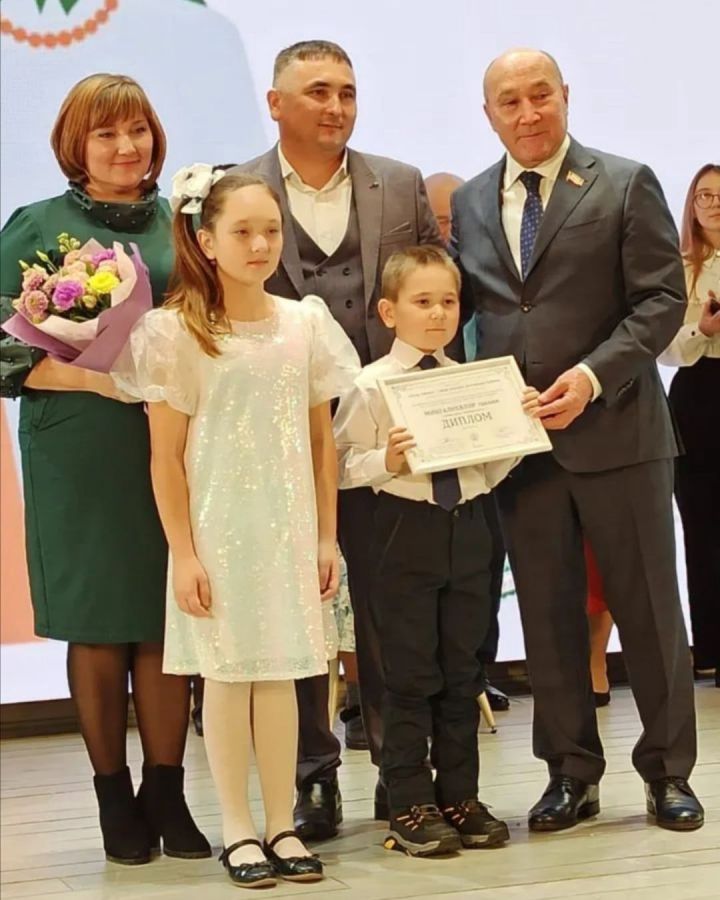Семья Мингалиевых из Бурундуков – победители конкурса «Татарская семья, достойная подражания»