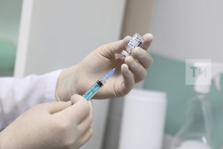 Роспотребнадзор РТ: Количество татарстанцев, привитых от коронавируса, близится к 70%