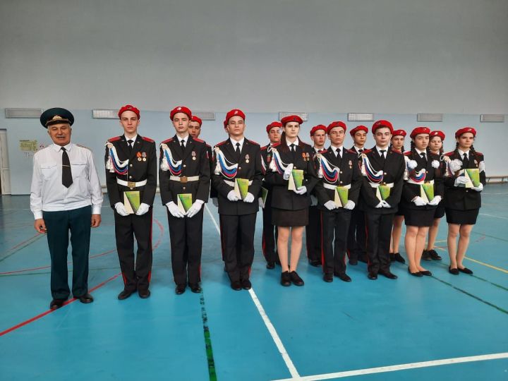 В районном смотре-конкурсе строя и песни приняли участие 16 юнармейских отрядов школ Кайбицкого района