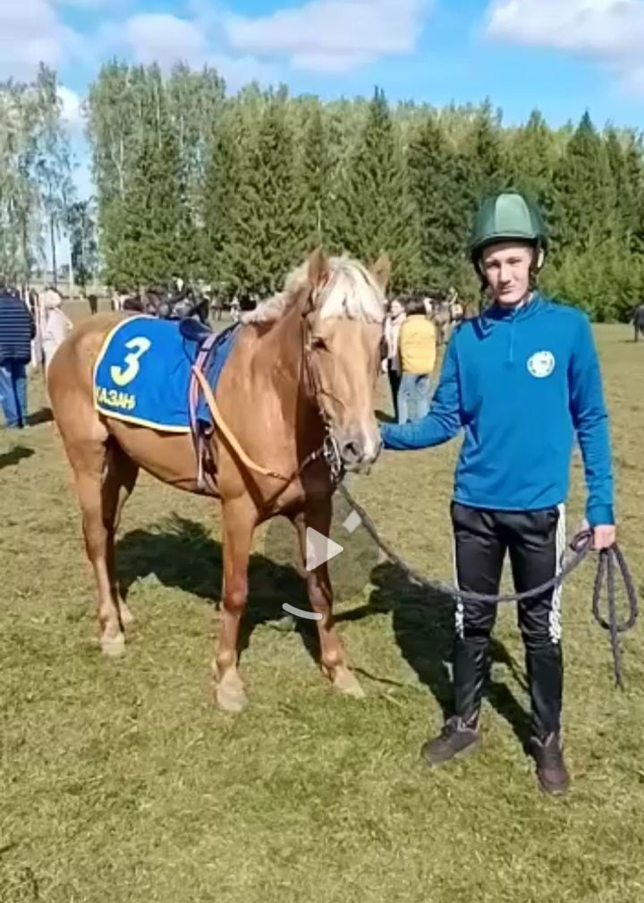 Рустам Каюмова из Шушермы занял третье место на конно-спортивном празднике "День коня"