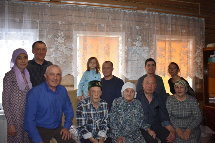 Труженику тыла Талгату Хасанову из Большого Русакова исполнилось 90 лет