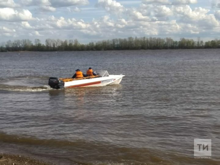 В Татарстане спасатели ищут тело утонувшего 33-летнего мужчины