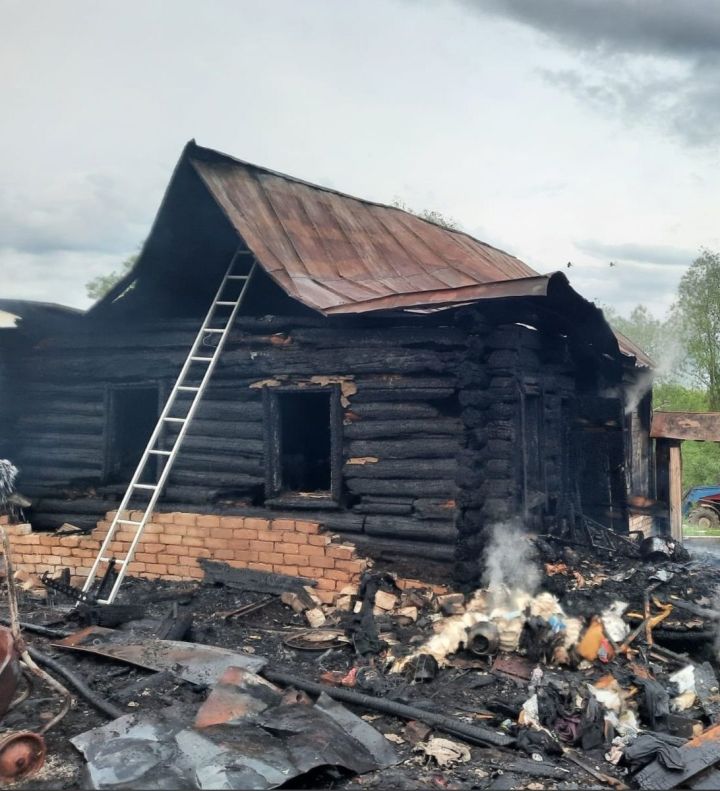 В Кайбицком районе произошел пожар