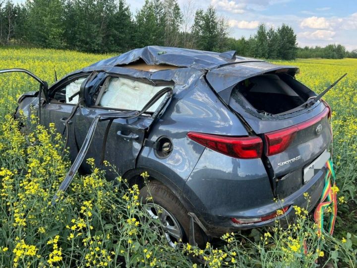 В Татарстане водитель автомобиля погиб потому, что не был пристегнут
