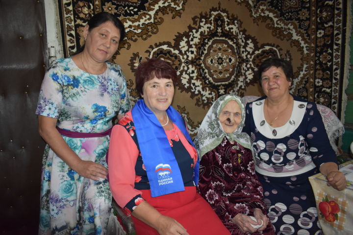 Труженице тыла из Салтыганова исполнилось 95 лет