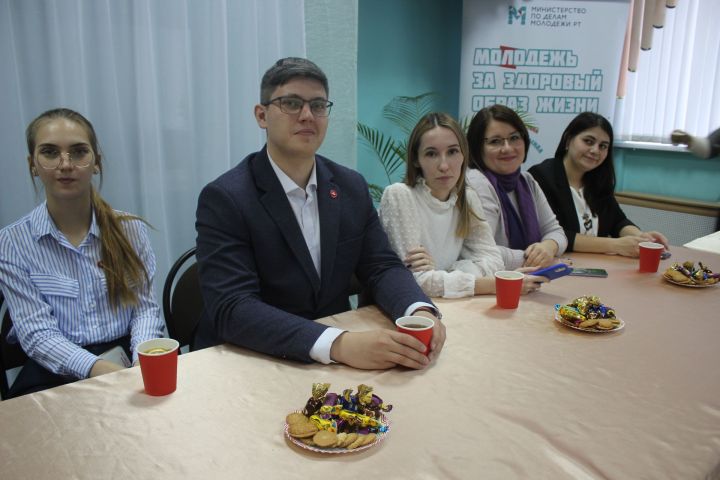 Открытый диалог с молодежью