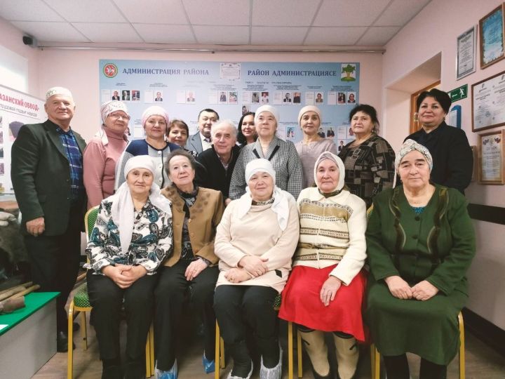 В районной больнице открыли мемориальную доску в честь столетия заслуженного врача Татарской АССР Шадили Багавиевой