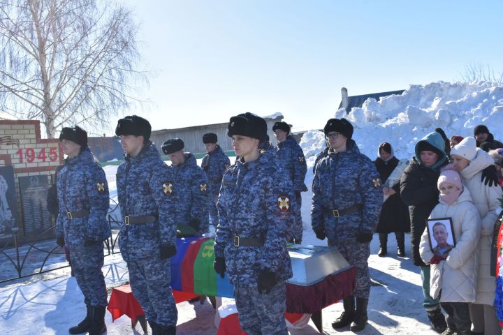 Славное имя Владимира Козина из Малых Мемей всегда будет жить в памяти народа