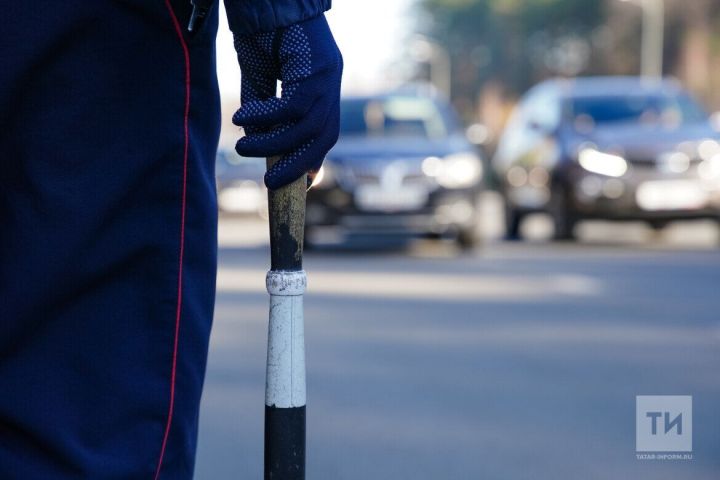 В Казани после погони автоинспекторы задержали пьяного водителя «Жигулей» без прав
