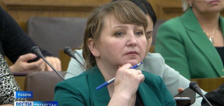 В Госсовете РТ Екатерина Савельева представляет женщин-депутатов нашего района