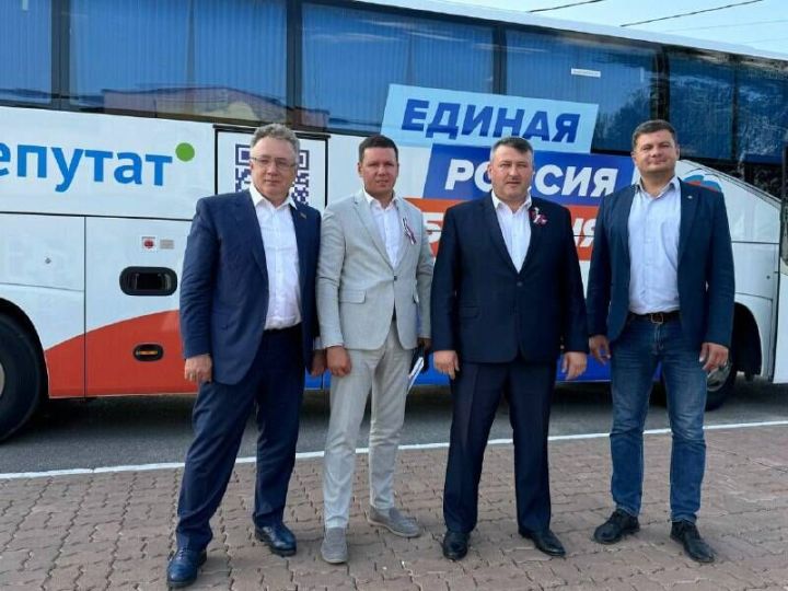 Патриотизм, СВО и нацпроекты: о чем говорили на автобусном марафоне в Кайбицах